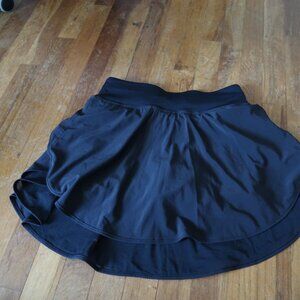 Lululemon Flutter Hem High-Rise Tennis Skirt size 6 in Black